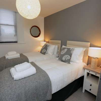 Apartment 2 Waterstone House - Sea View Apartment