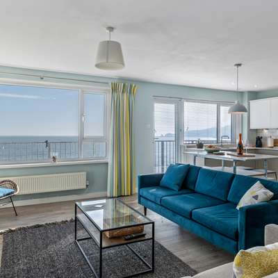 Dolphins Apartment - Spectacular Sea Views - Sea View Apartment Saundersfoot