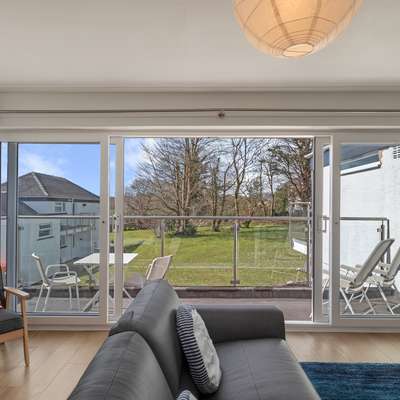 Calon Y Mor - Modern Apartment, Close to Beach