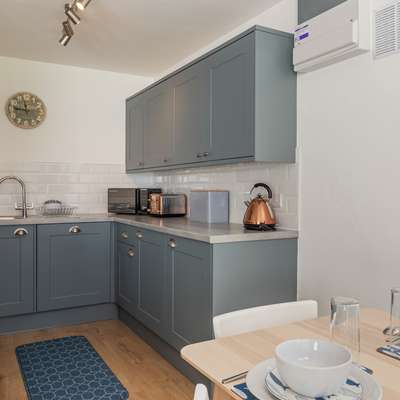 Calon Y Mor - Modern Apartment, Close to Beach