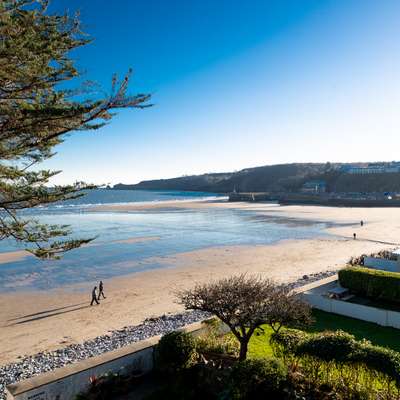 Life's a Beach - Direct beach access, Sea views