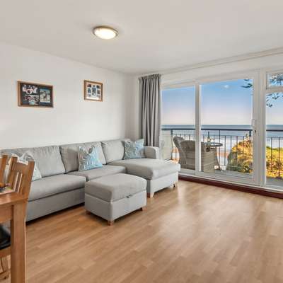 Life's a Beach - Direct beach access, Sea views