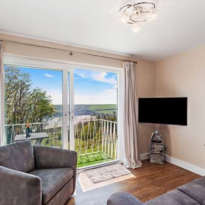 Salty Kisses - Sea Front Aparment - Sea Front Apartment