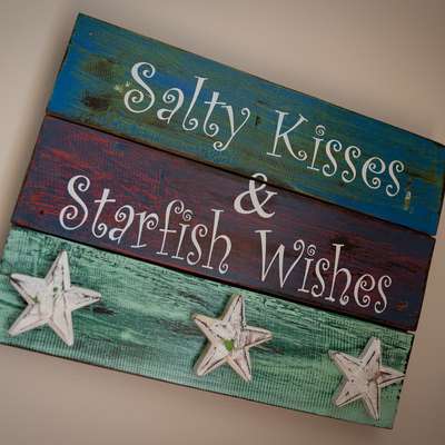 Salty Kisses - Sea Front Apartment