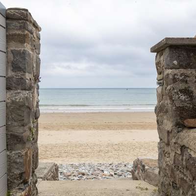 Monkstone View - Direct Beach Access, Close to Village