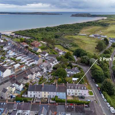 Park Place Court 2 - Close to beach