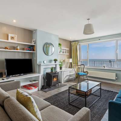 Dolphins Apartment - Sea View Apartment Saundersfoot