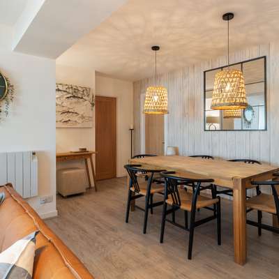 Sea View Apartment - Sea Front Apartment with Views