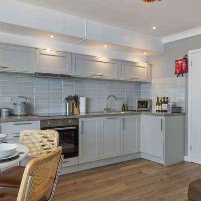 33 Beach Court - Direct Beach Access, Sea Views