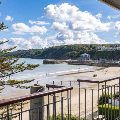 33 Beach Court - Direct Beach Access, Sea Views
