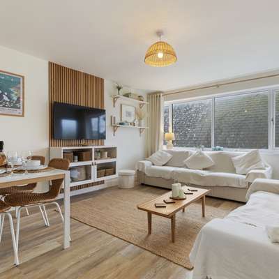 3 Monkstone Court - Close to village and beach