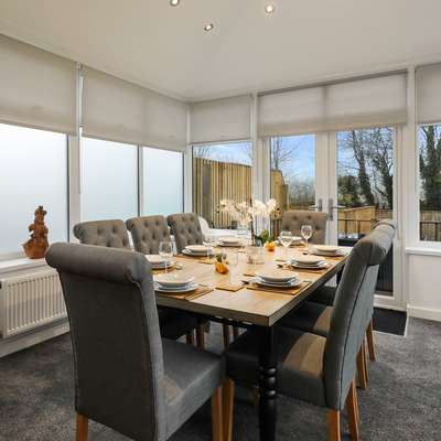 Ocean Waves Apartment - Ground Floor Apartment, Pet Friendly, Enclosed Garden