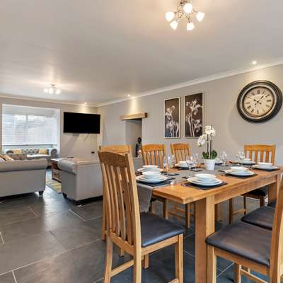 Maynor - Luxury House, Log Burner, Central - Large Luxury House, Log Burner, Central Location