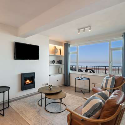 Sea View Apartment - Sea Front Apartment - Sea Front Apartment with Views