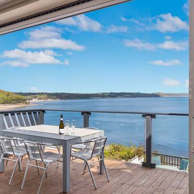 Cystanog Fach - Spectacular Sea Views, Balconies, Parking