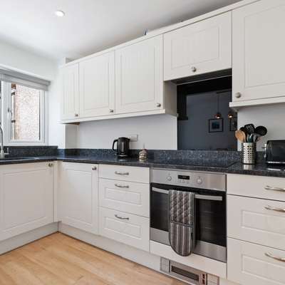 Merlins Gardens - Close to town and beaches
