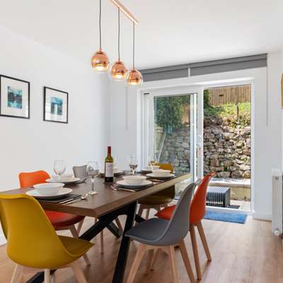 Merlins Gardens - Close to town and beaches
