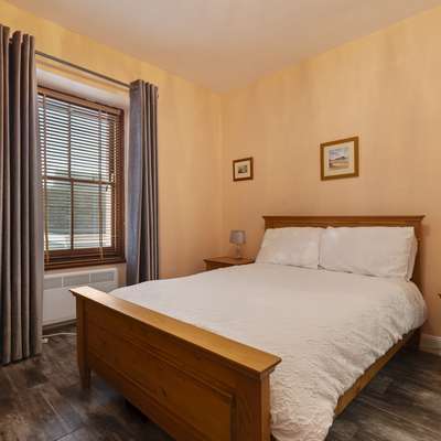 6 Paragon Court - Seafront Apartment