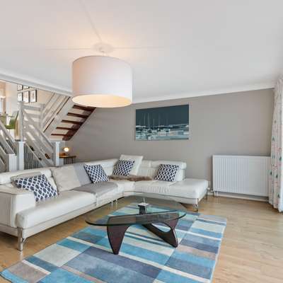 Cystanog Fach - Spectacular Sea Views, Balconies, Parking