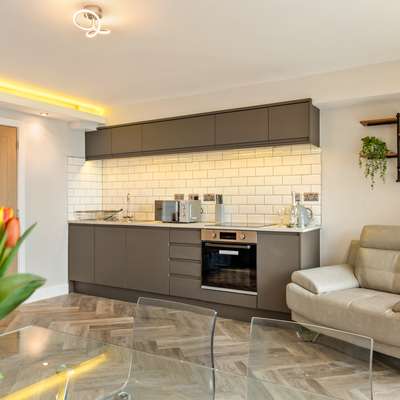 Pleasant View - Direct Beach Access, Sea Views