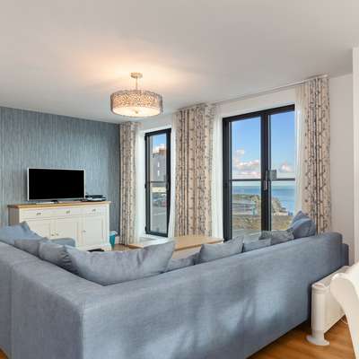 Apartment 8 Waterstone House - Luxury Apartment, Sea Views, Pet Friendly - Luxury Apartment, Sea Views, Pet Friendly