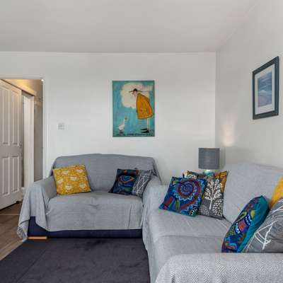 Swn Y Tonnau - Sea Front Apartment, Spectacular Sea Views, Parking, Direct Beach Access