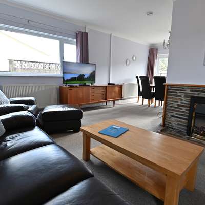 Glan Heulog - Near to Beach, Pet Friendly
