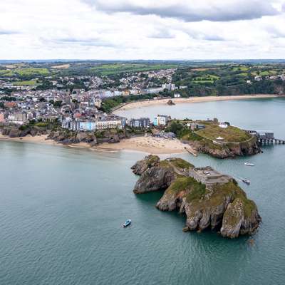 St Mary's Seaview - Within walled town and close to beach