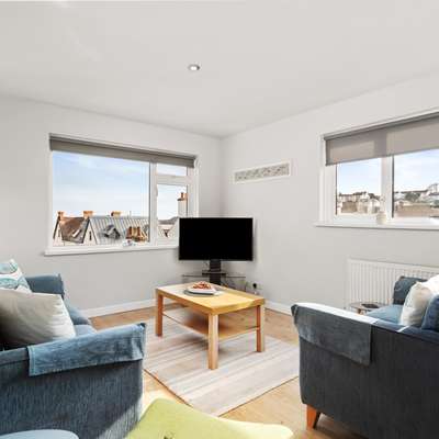 The Bay Apartment - Beautiful sea views, Central