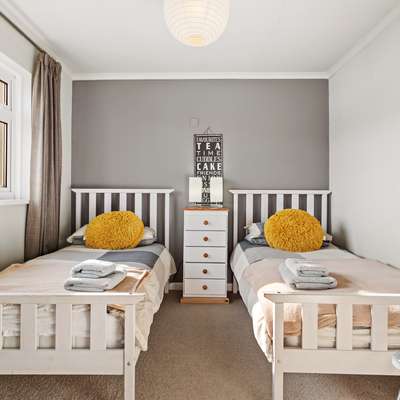 The Bay Apartment - Beautiful sea views, Central