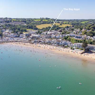 The Bay Apartment - Beautiful sea views, Central