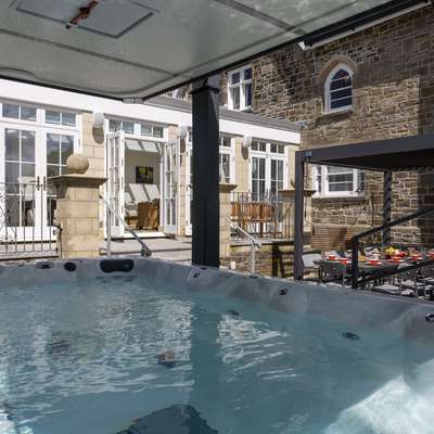 Coedrath House - Country Manor, Log Burner, Sea Views