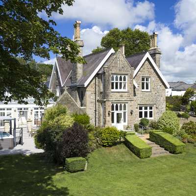 Coedrath House - Country Manor, Log Burner, Sea Views