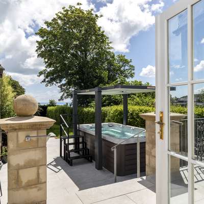 Coedrath House - Country Manor, Log Burner, Sea Views