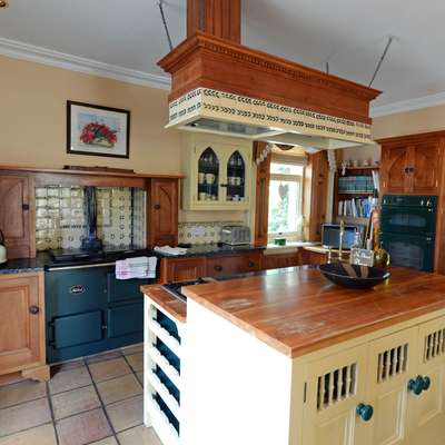 The Priory - Country Manor, Log Burner, Sea Views - ktitchen2