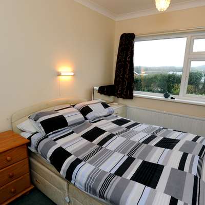Heddfan - Near to Beach, Pet Friendly - Master