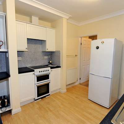 Glan Heulog - Near to Beach, Pet Friendly - Kitchen