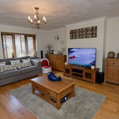 Swallow Dale - Large cottage, WiFi, parking
