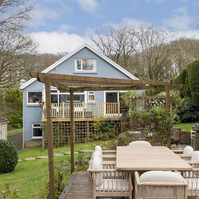 Fern Hill - Close to village and beach