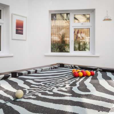 Glynmar - Sea glimpses, hot tub, pool table, parking