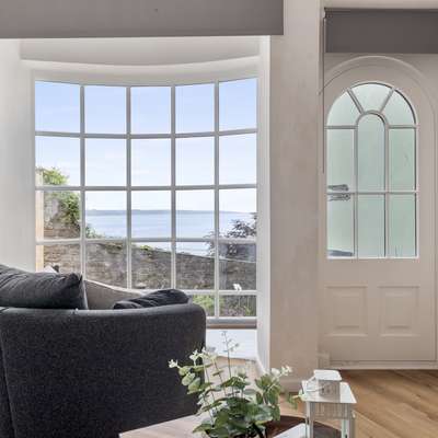 Tenby Harbour View - Heart of Tenby, Sea Views