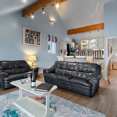 Schooner House - Schooner House - Panoramic Sea Views and Parking