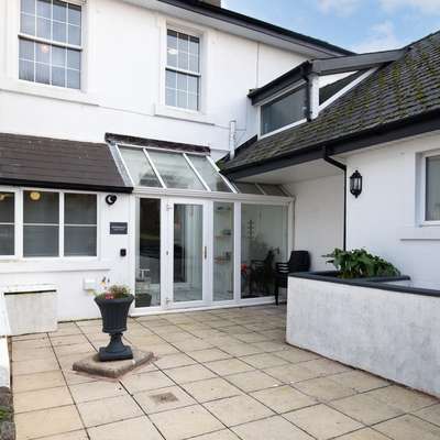 Little Rosemount - Close to town, beach and shops