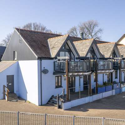 Schooner House - Schooner House - Panoramic Sea Views and Parking