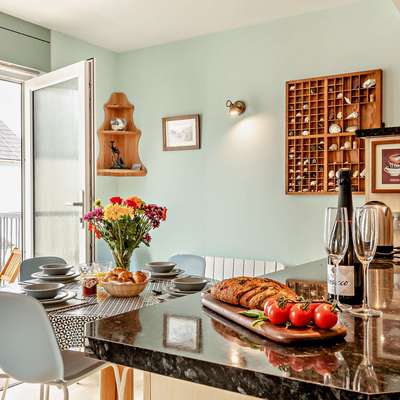 St Mary's Seaview - Within walled town and close to beach