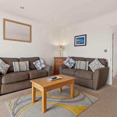 Surf Deck - Spectacular Views, Close to Beach - Lovely Apartment, Spectacular Coastal Views, Short Walk to Beach