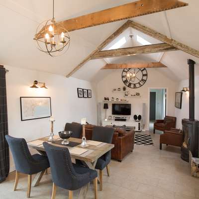 The Blacksmiths - Luxury Cottage, Country Views - lounge