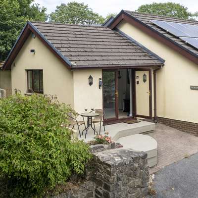 The Willows - Cosy Retreat, Close to Village and Beach