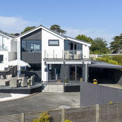 Vitamin Sea - Swimming Pool, Hot Tub, Sea Views