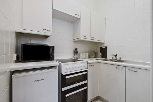 Tenby Studio Apartment - Close to Beach and Town Centre